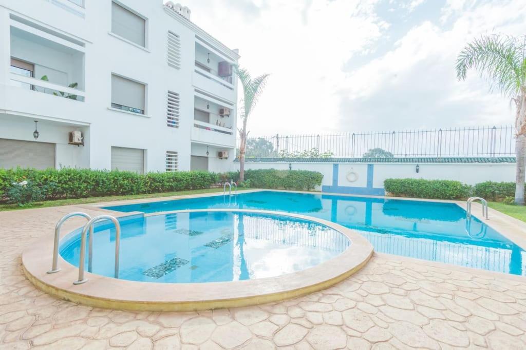 Lovely 2 Bedroom Vacation Home With Pool/Beach الصخيرات المظهر الخارجي الصورة