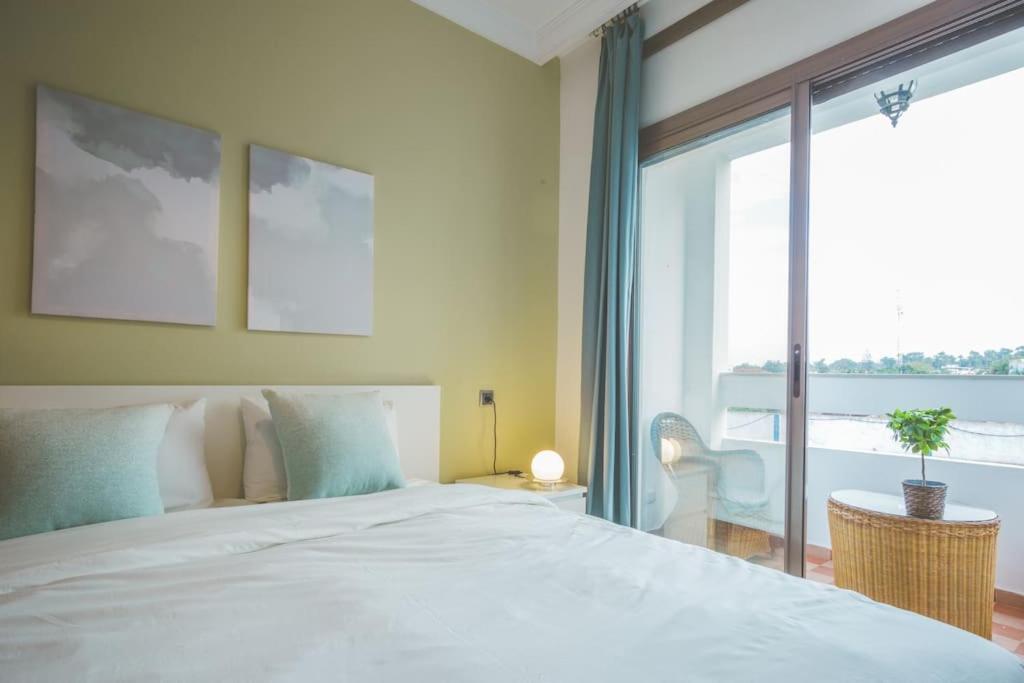 Lovely 2 Bedroom Vacation Home With Pool/Beach الصخيرات المظهر الخارجي الصورة